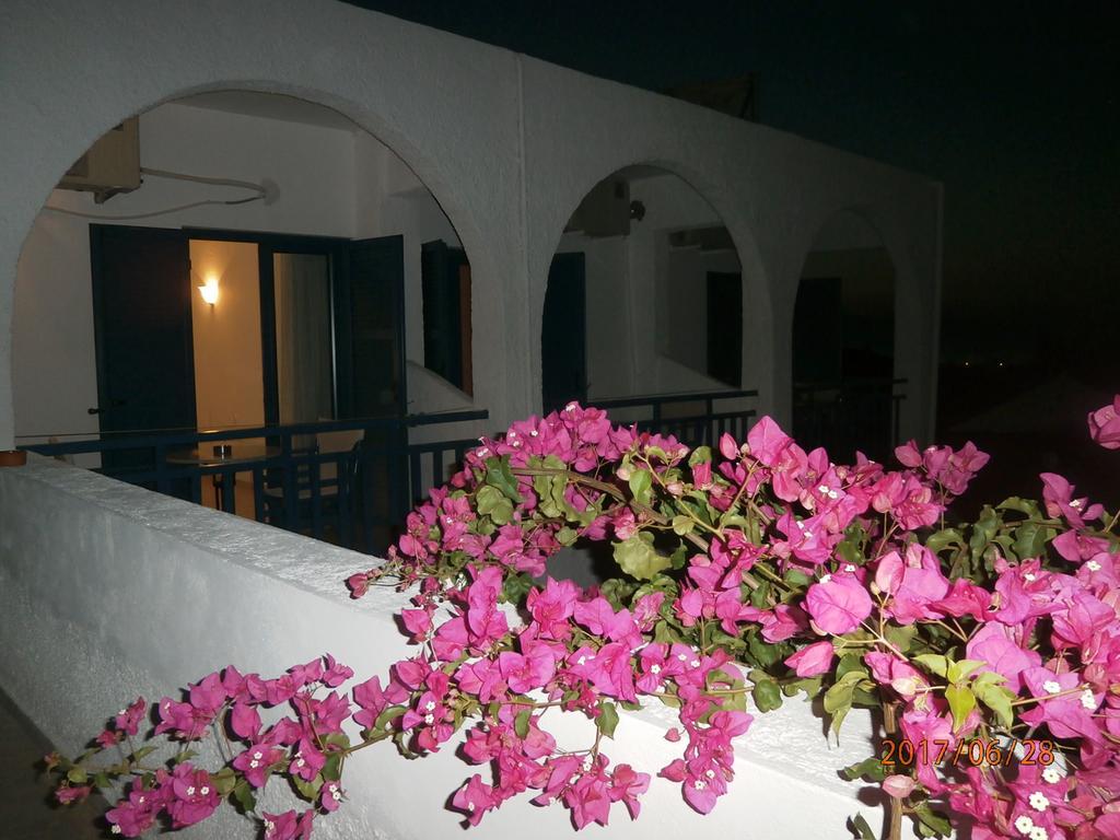 Hotel Flisvos Megalochori  Екстер'єр фото